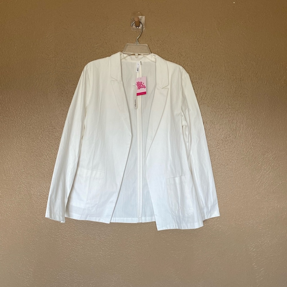 White Blazer size M brand new